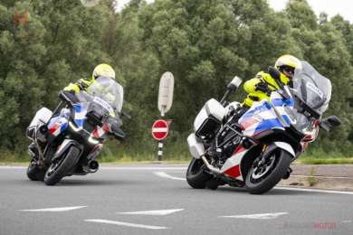 Hoe komt de politie aan haar nieuwe BMW R1300RT-P politiemotoren?