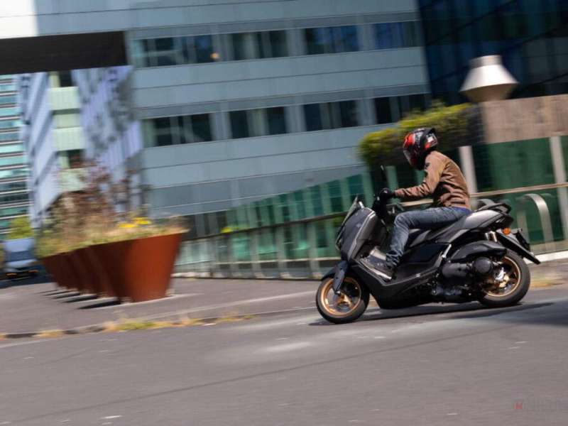 Testmotor: 2026 Yamaha Nmax 155 Tech Max
