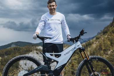 Honda stapt toch ook in E-mountainbikes