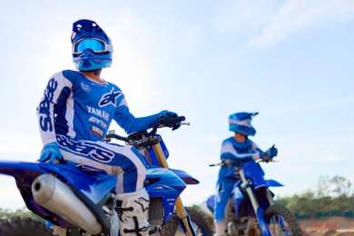 Yamaha 2027 crossmotoren: vernieuwde YZ250F en YZ85, Monster Energy Editions en nieuwe graphics