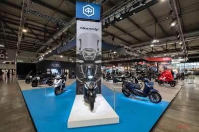 Piaggio Group ziet verkoop licht stijgen