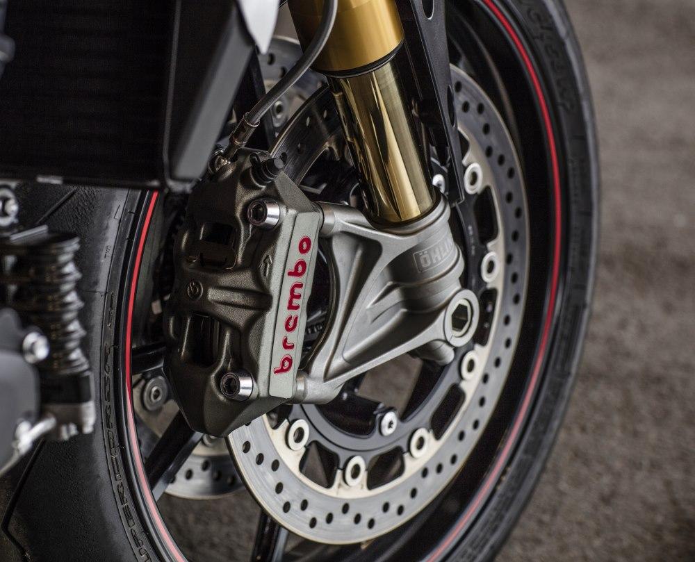 Triumph_Speed_Triple_x12